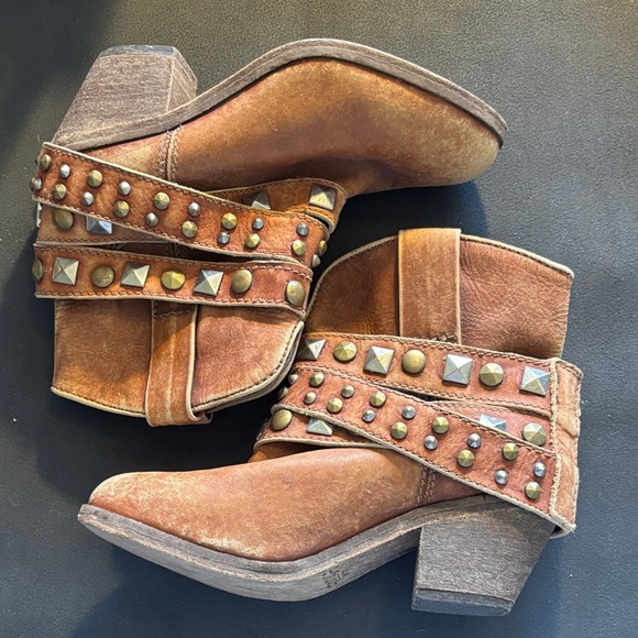 Corral Boots Shoes - Corral boots Studded Ankle Boots 6.5M 6.5 M